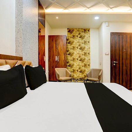 Hotel O Krishna Greens Kanpur Eksteriør billede
