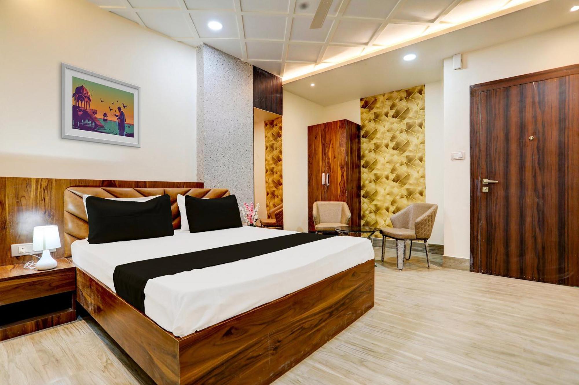 Hotel O Krishna Greens Kanpur Eksteriør billede