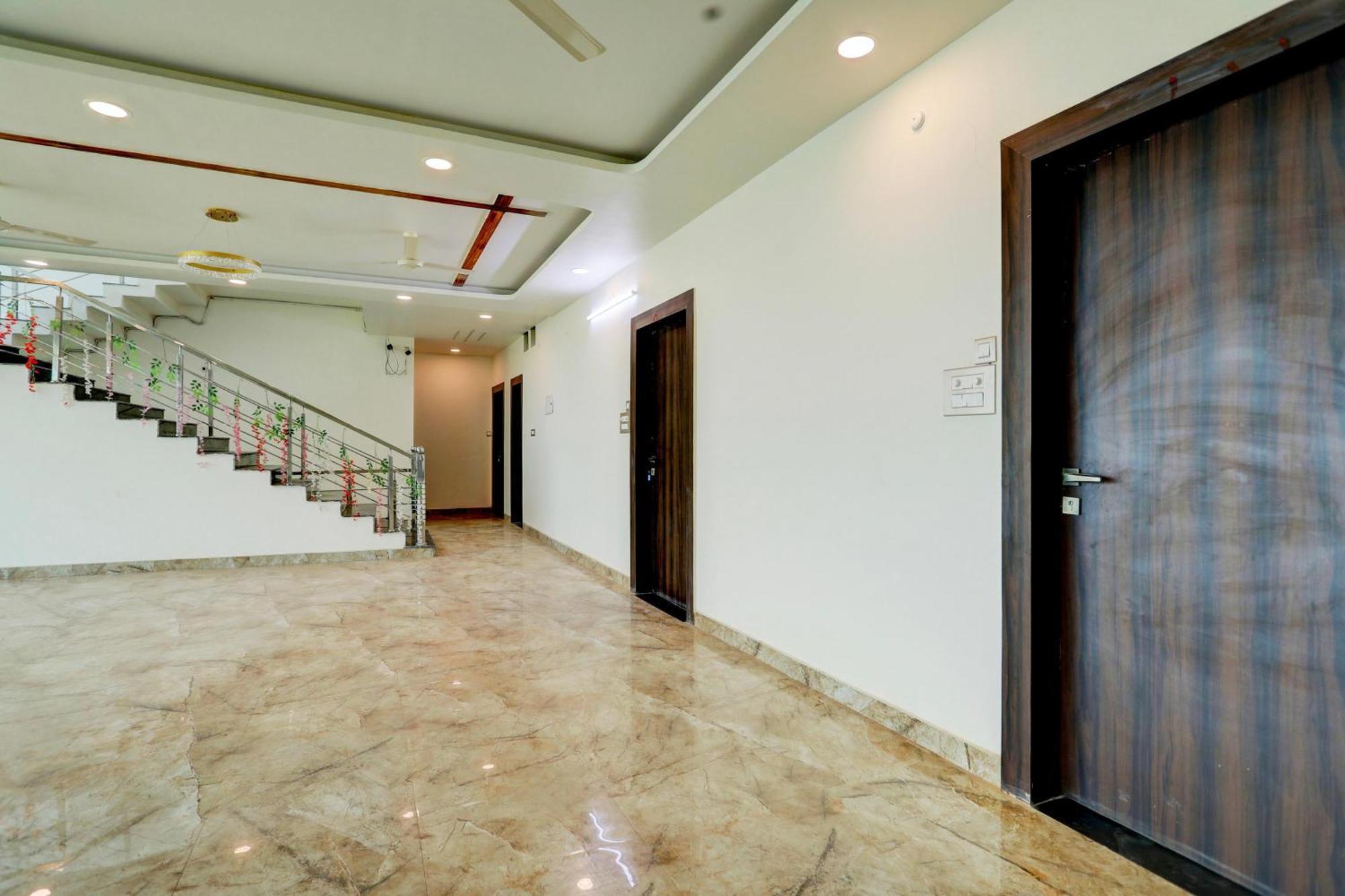 Hotel O Krishna Greens Kanpur Eksteriør billede